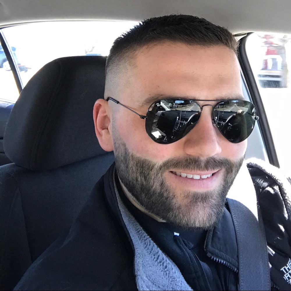 Meet your Posher, Garret